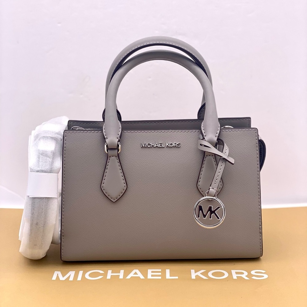 Michael Kors Small Sheila Satchel Crossbody - Picture 3 of 16